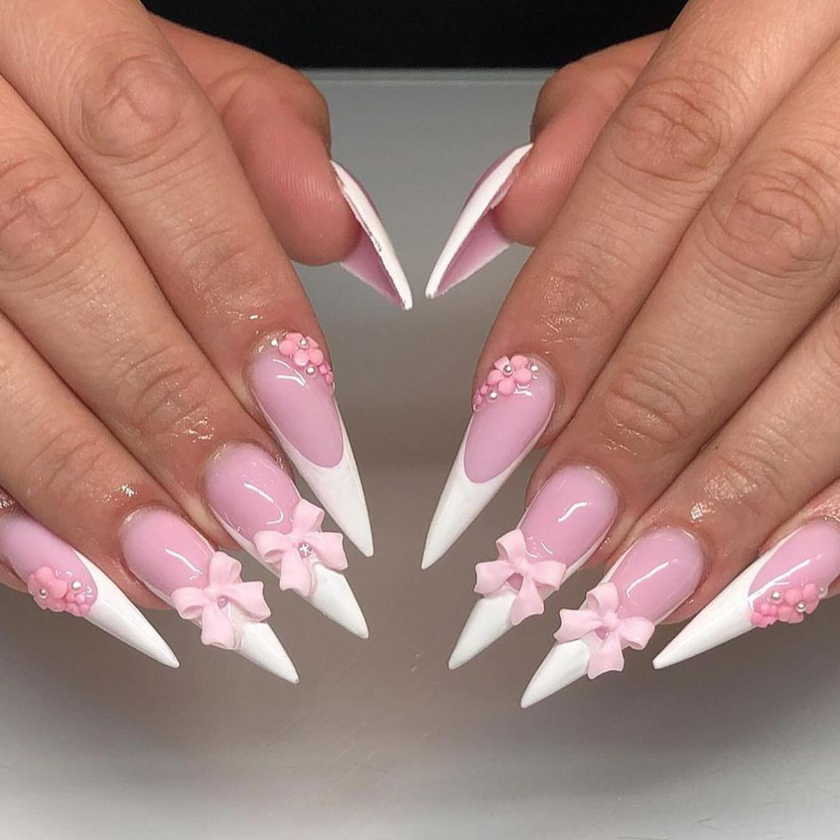 Power Tools Pink - 24 pieces of long pointed armor